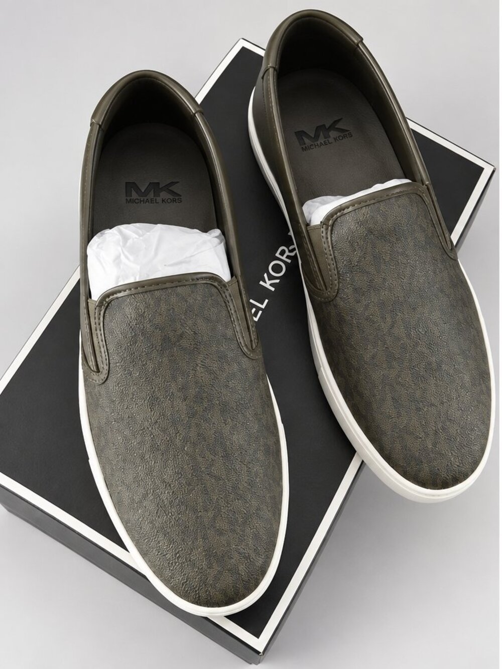 Michael Kors Men's Slip-On Loafers in Olive Green and White size 8.5